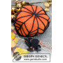 Creepy Candy by DROPS Design - Crochet basket with Cob Web and Spider Halloween Pattern 12x6cm