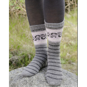 Telemark Socks by DROPS Design - Knitted Socks with Norwegian Pattern size 35 - 43