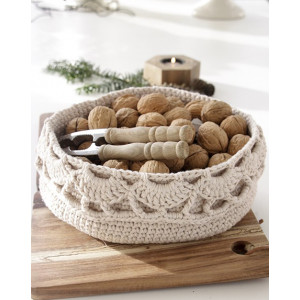 Treat Yourself by DROPS Design - Crochet Basket with Fan Pattern 20x10 cm