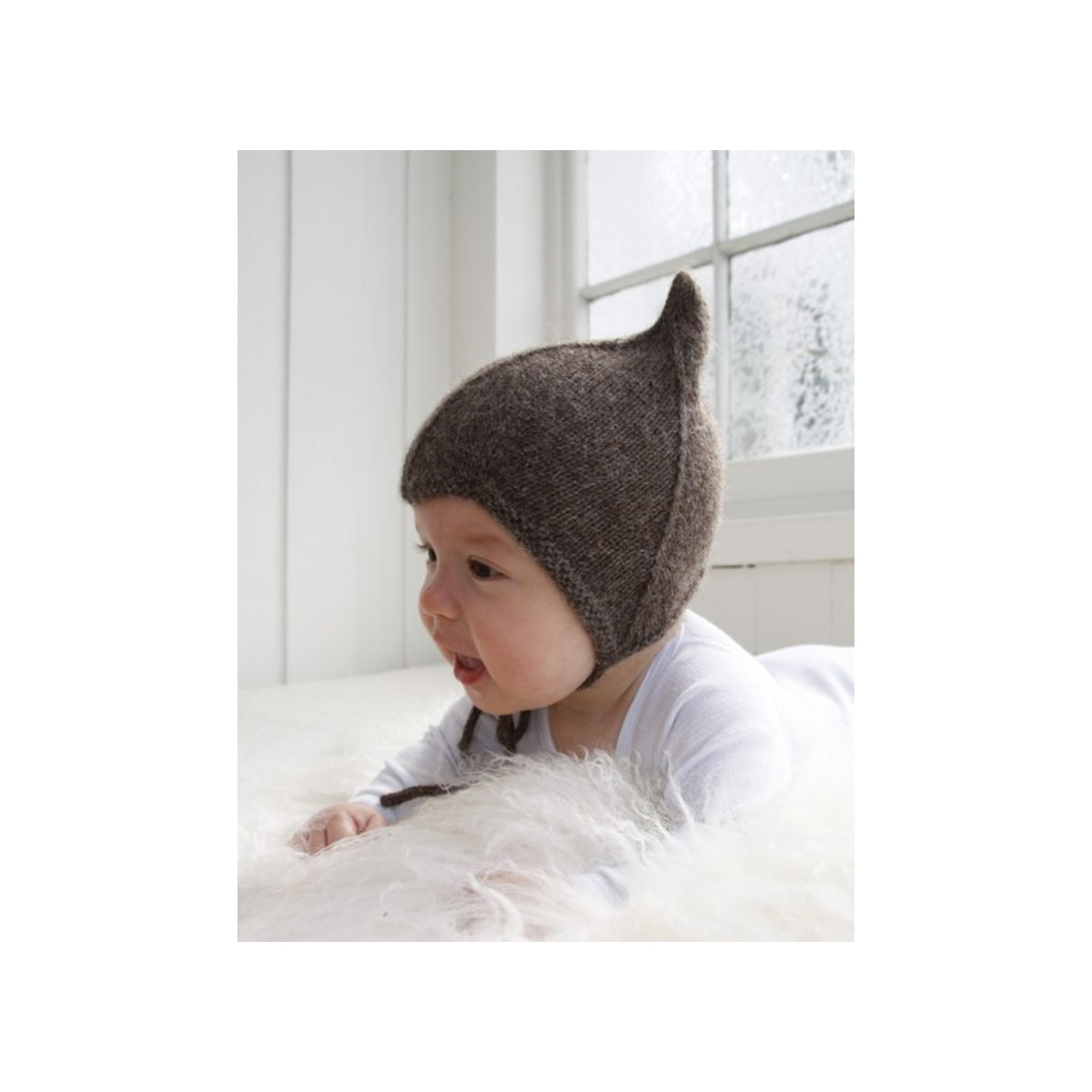 Alladin by DROPS Design - Knitted Baby Hat Pattern Size 1 months - 4 years  