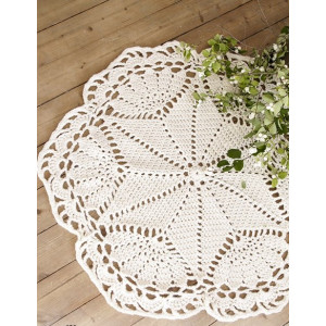 Sparkle & Shine by DROPS Design - Crochet Doily and Christmas Tree Carpet Pattern 52 cm and 92 cm