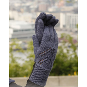 Midnight Boheme Gloves by DROPS Design - Knitted Gloves with Lace Pattern size One-size