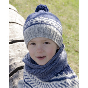 Little Adventure Set by DROPS Design - Knitted Multi-coloured Hat and Neck Warmer Pattern size 3 - 12 years