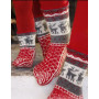 Christmas Stampede by DROPS Design - Knitted Christmas Socks for men with Norwegian Pattern size 26 - 43