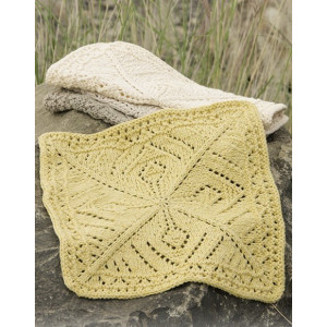 Thistle in Bloom by DROPS Design - Knitted Cloths Pattern 26x26 cm