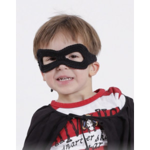 Little Zorro by DROPS Design - Crochet Superhero Mask Pattern One size