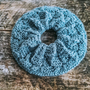 Scrunchie 3 by Rito Krea - Scrunchie knitting pattern 15 cm