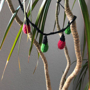Christmas Light Chain by Rito Krea - Christmas Light Chain Crochet Pattern