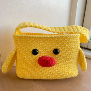 Eater Chicken Bag by Rito Krea - Bag Crochet Pattern 17x10.5cm