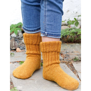 Sunnyside Down by DROPS Design - Knitted Socks Pattern Sizes 26-43
