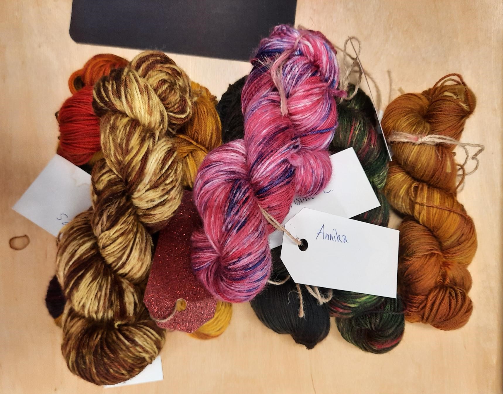 Learn to dye yarn: How to hand-dye your own yarn